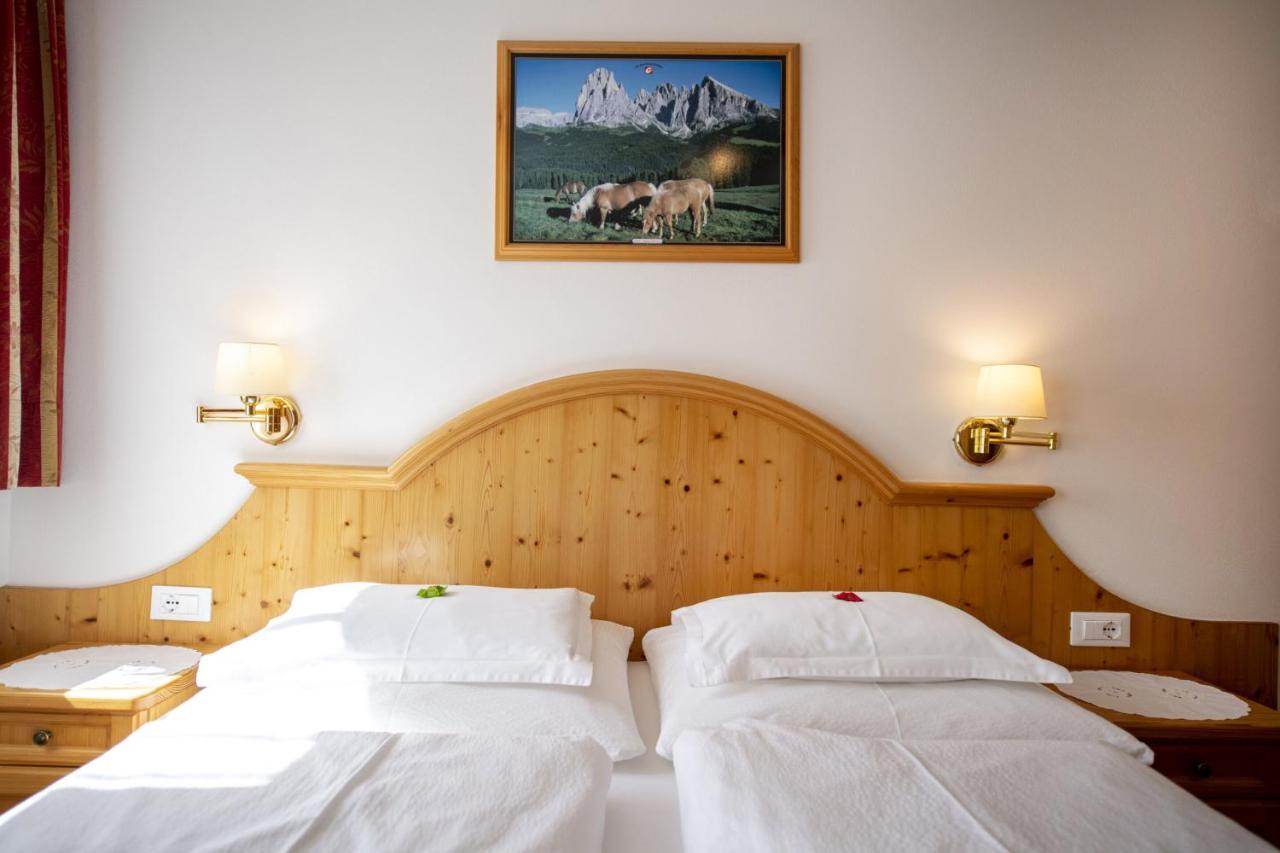 Apartments Miara Santa Cristina Val Gardena Ngoại thất bức ảnh