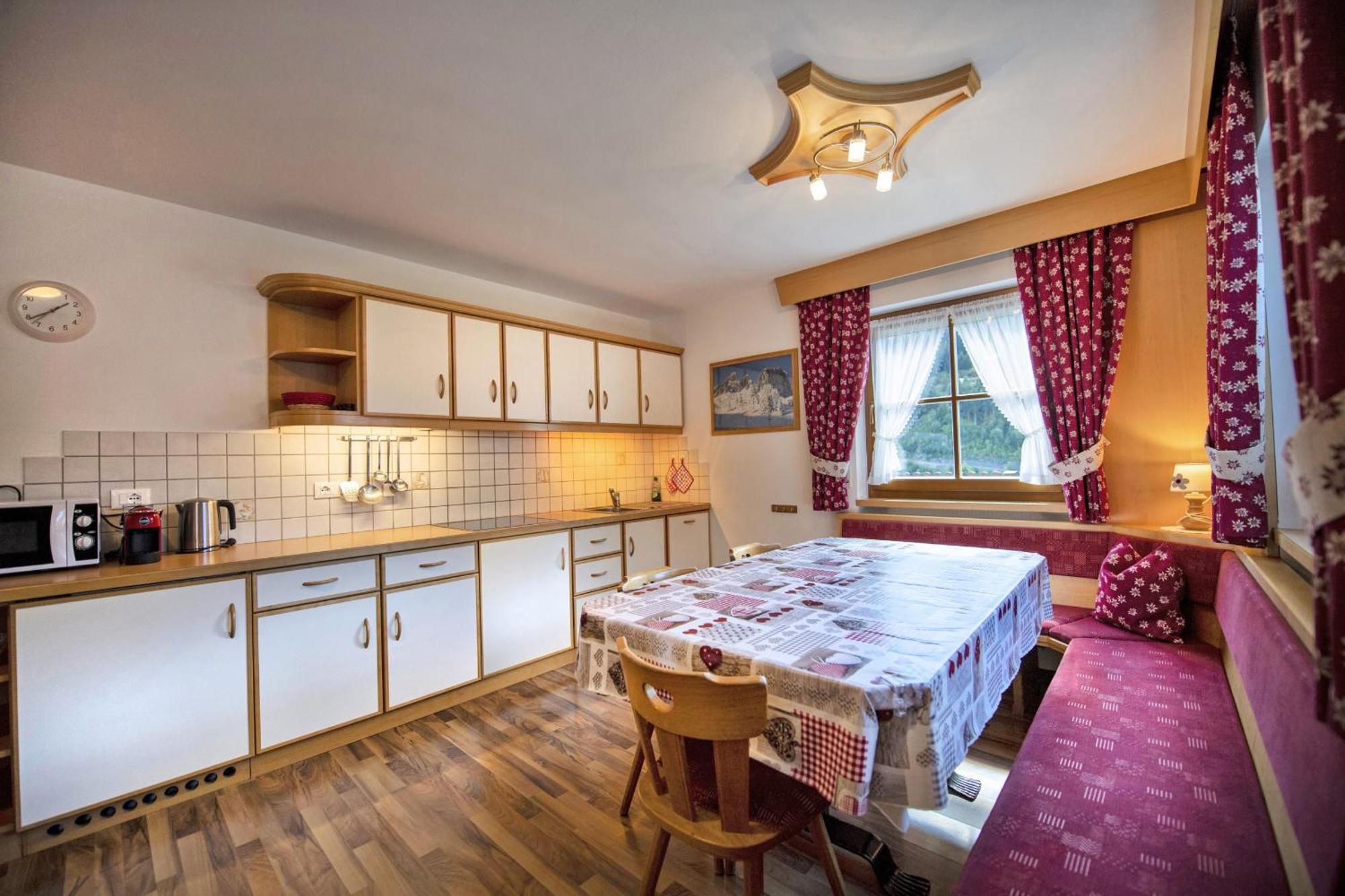 Apartments Miara Santa Cristina Val Gardena Ngoại thất bức ảnh